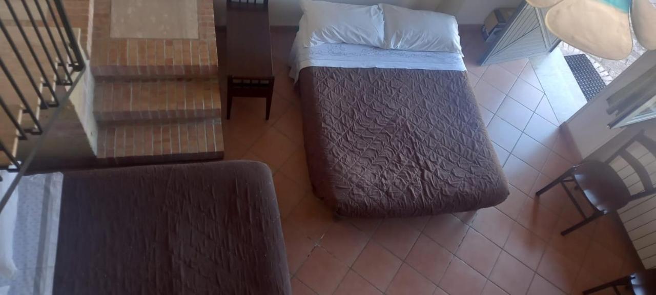 Agriturismo Borgo Nuovo Sant'Agata Dei Goti Otel Migliara-San Silvestro Dış mekan fotoğraf